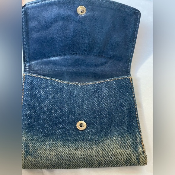 VERY RARE Chanel Vintage Denim CC Compact Wallet - Picture 11 of 16